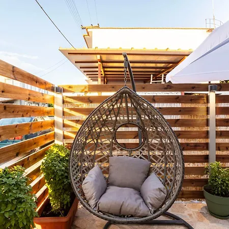 Filiatras Welcoming Hideaway - A Cozy Urban Escape Apartment Exterior photo