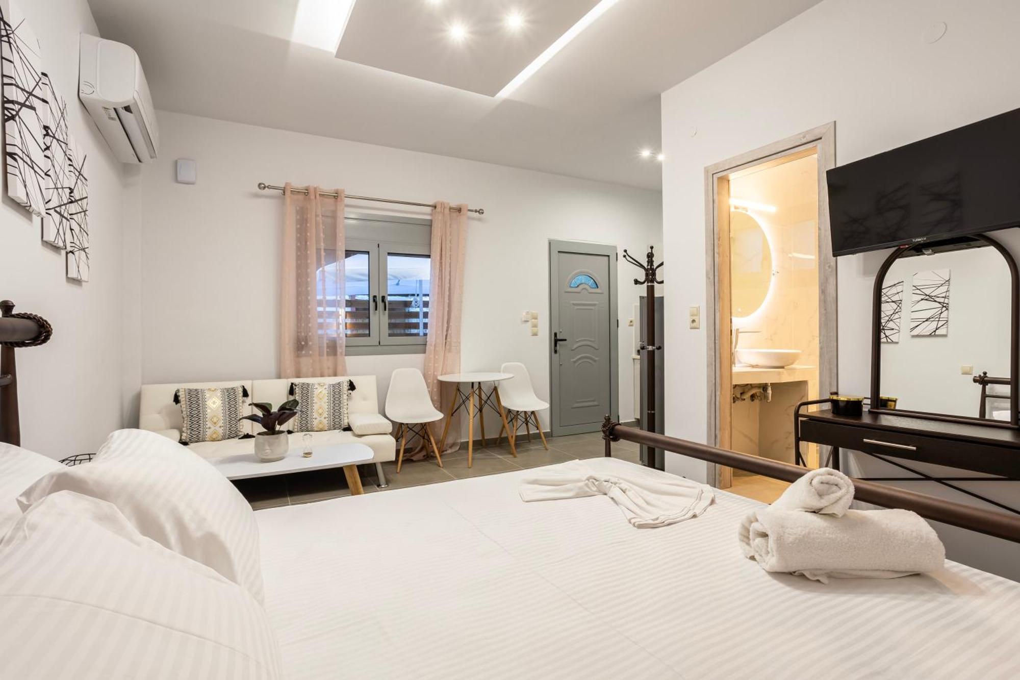 Apartment Filiatras Welcoming Hideaway - A Cozy Urban Escape *