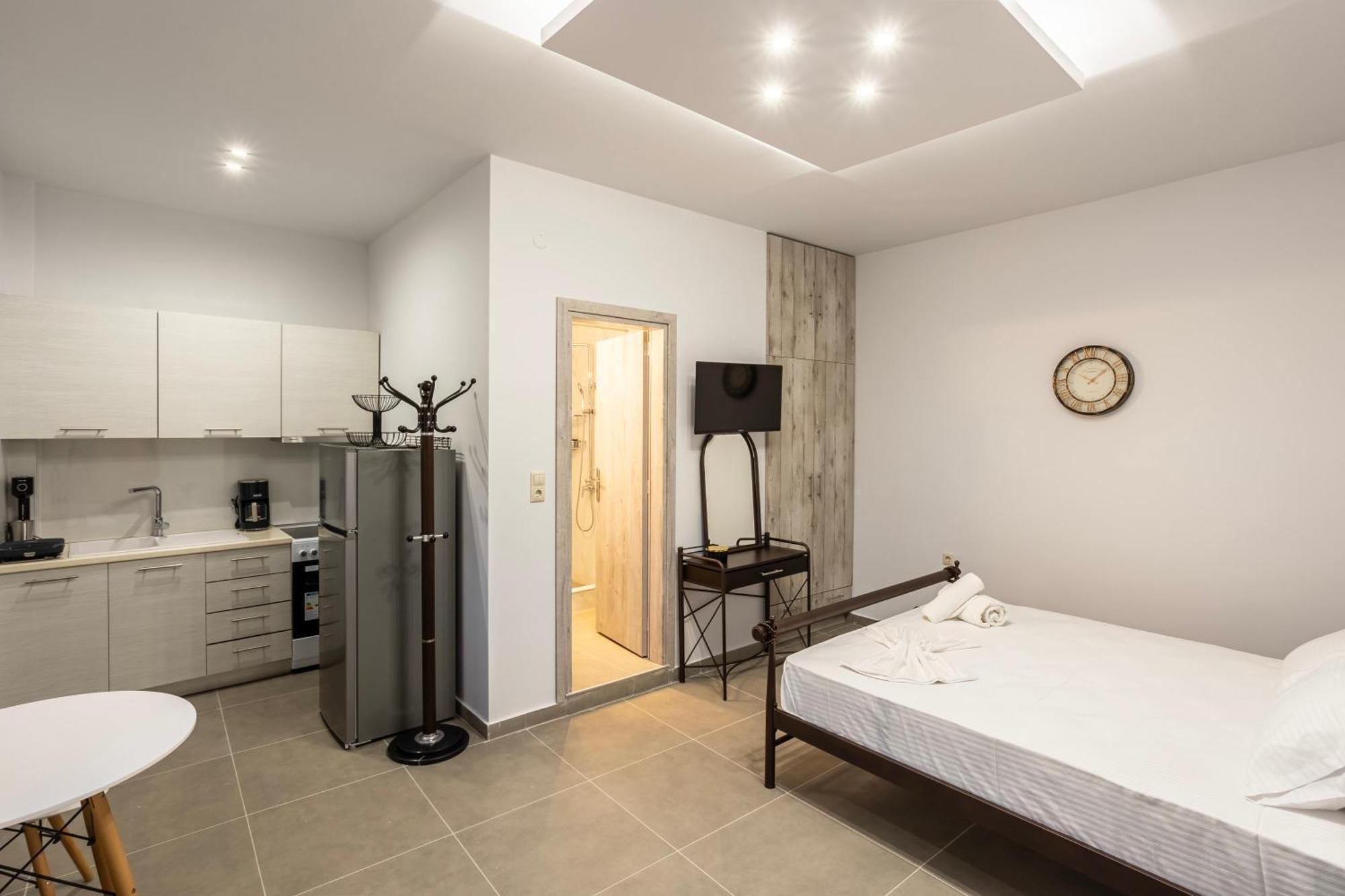 Apartment Filiatras Welcoming Hideaway - A Cozy Urban Escape Filiatra