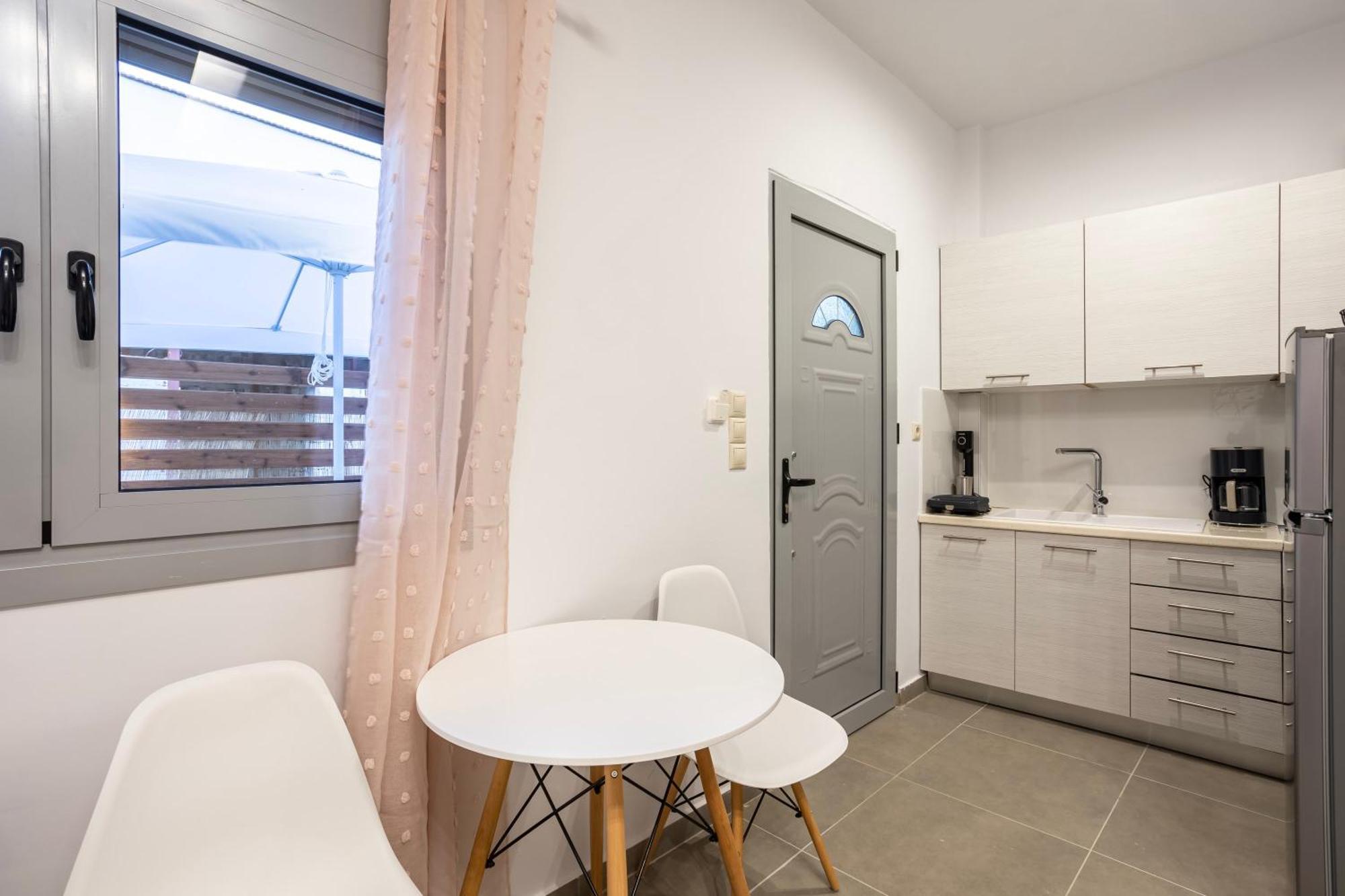Filiatras Welcoming Hideaway - A Cozy Urban Escape Filiatra