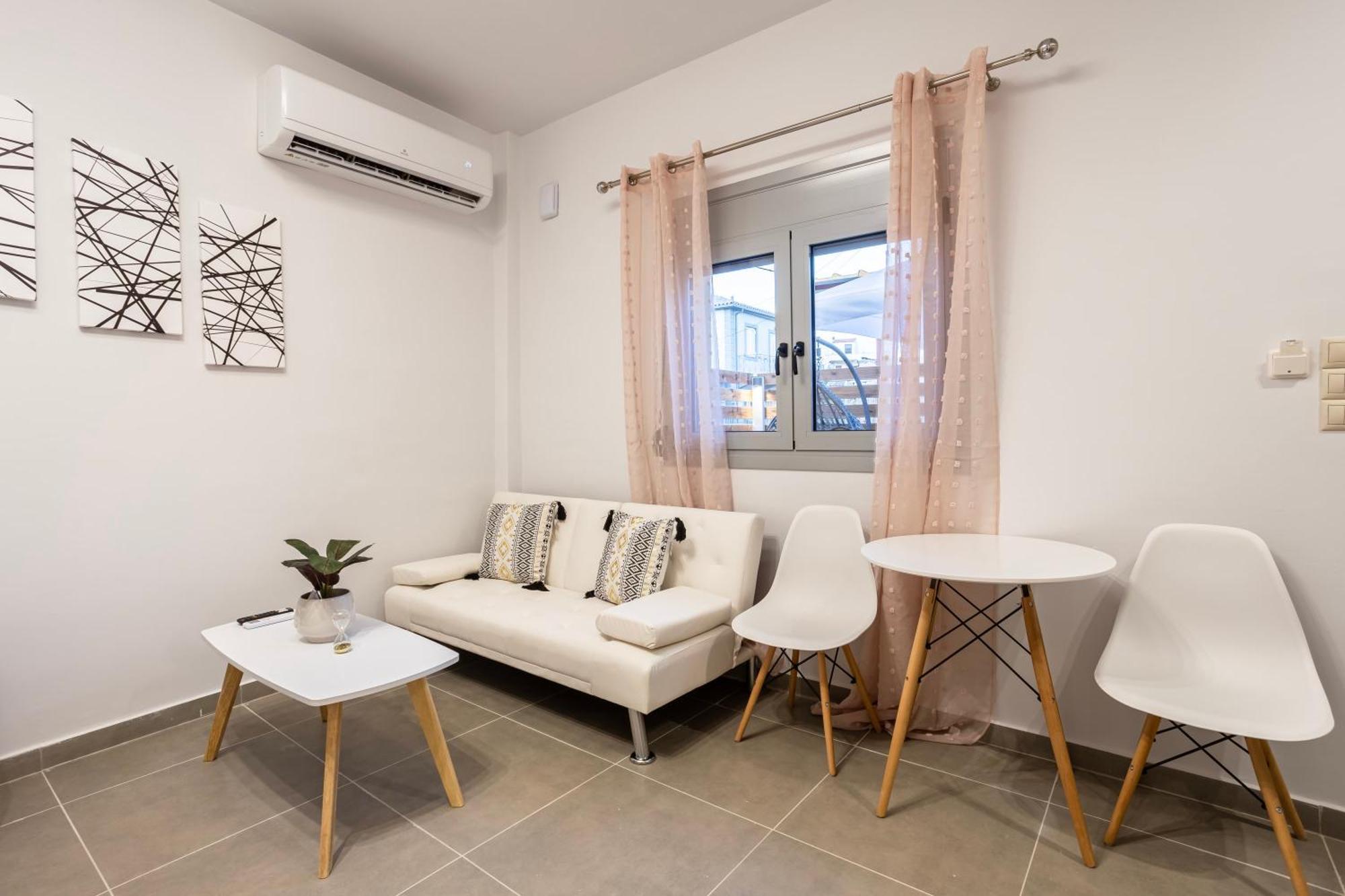 Filiatras Welcoming Hideaway - A Cozy Urban Escape Apartment Filiatra